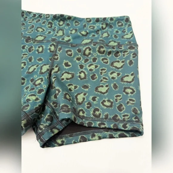 FLEO Green Leopard Shorts | Performance Gym Yoga Running - Picture 2 of 11